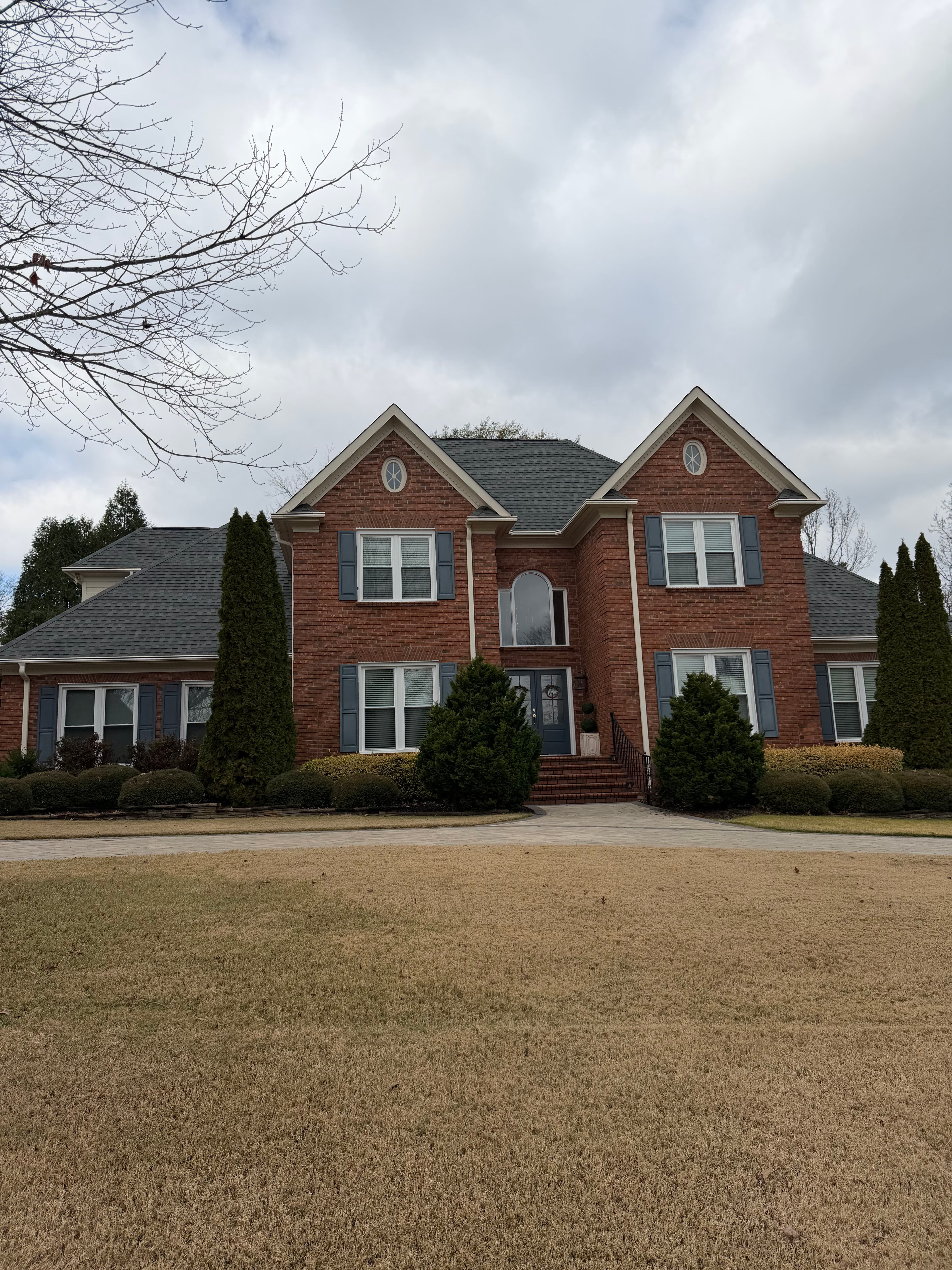 Sparkling Window Cleanup for Holidays in Greenville
